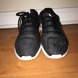 Adidas Tubular in Black in Women